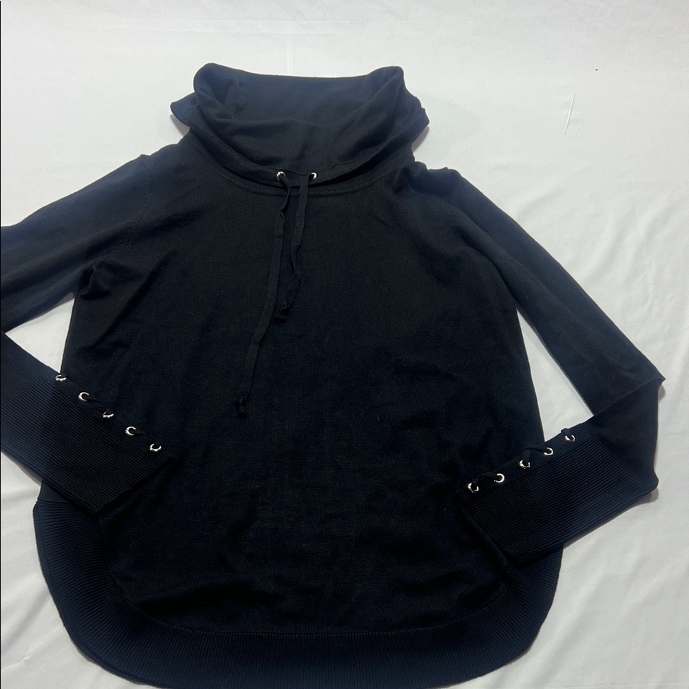 Lety and me turtleneck size Medium NWOT